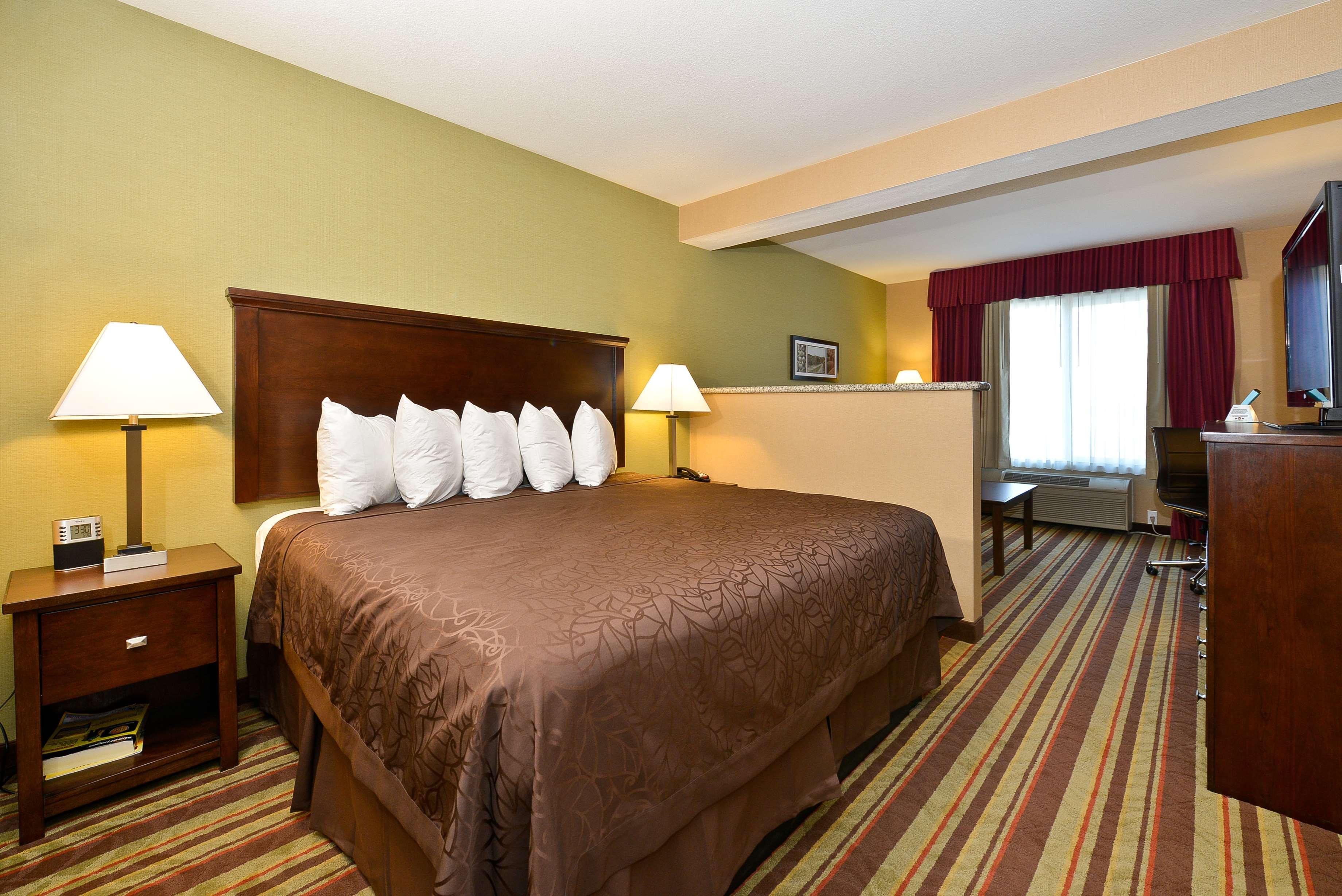Best Western Wilsonville Inn & Suites Exteriör bild