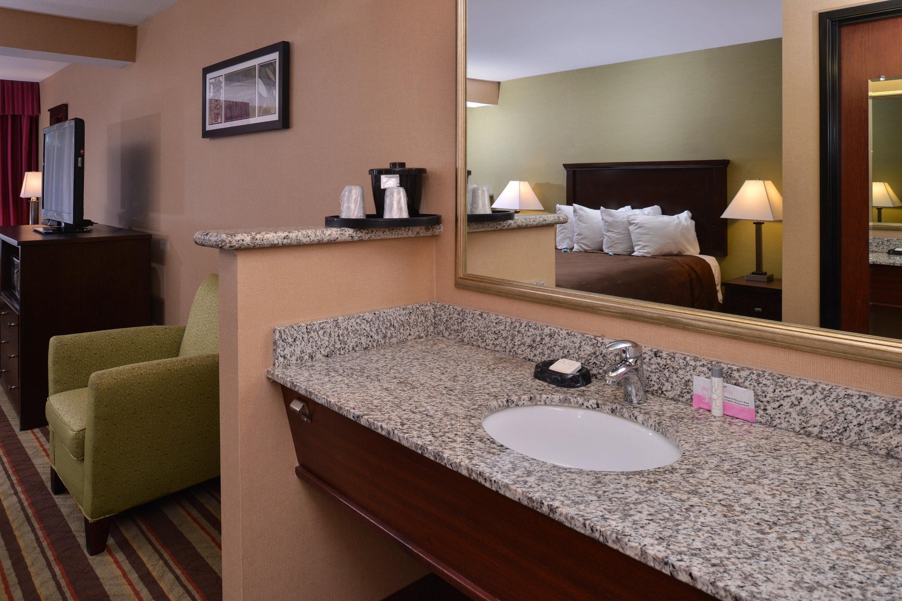 Best Western Wilsonville Inn & Suites Exteriör bild