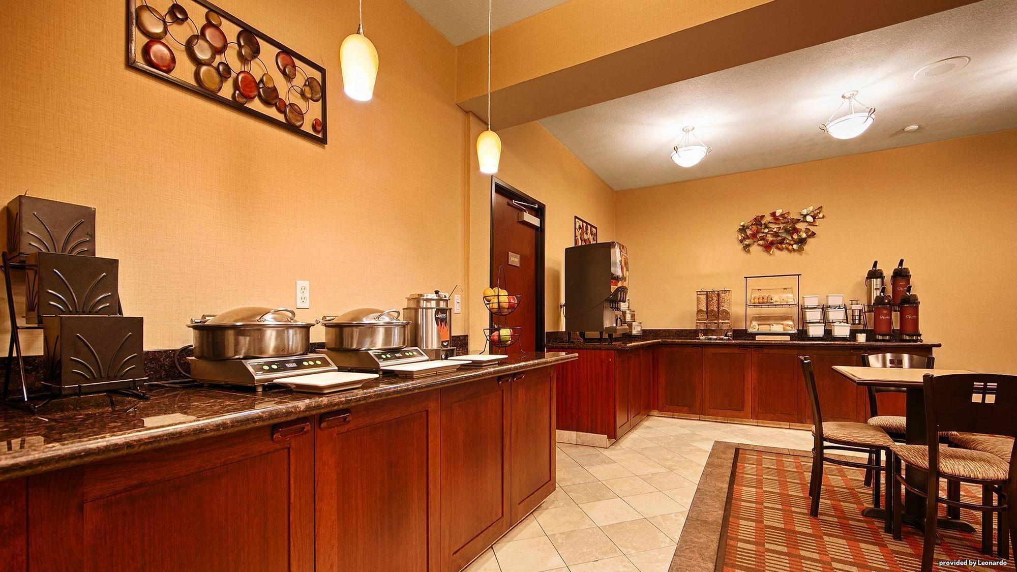 Best Western Wilsonville Inn & Suites Exteriör bild